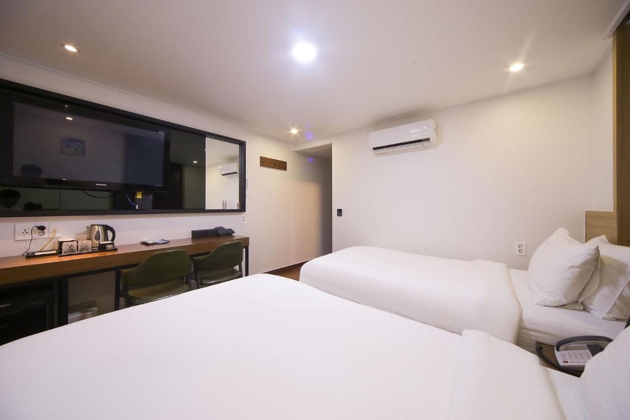 The Bs Station 3* Busan